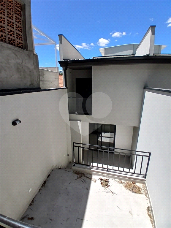 Sobrado Novo para Venda com 359m², 3 Suítes e 5 vagas na Parada Inglesa