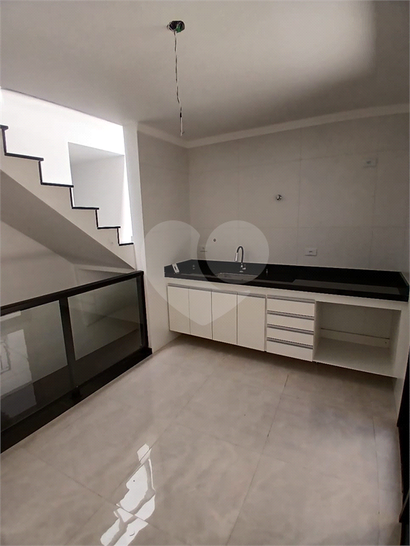 Sobrado Novo para Venda com 359m², 3 Suítes e 5 vagas na Parada Inglesa