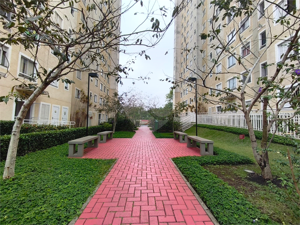 APARTAMENTO em TREMEMBÉ