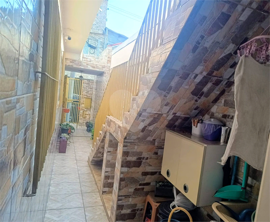 Casa térrea com excelente localização na  Penha!