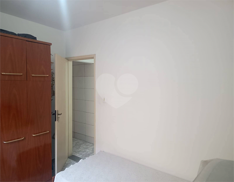 Casa térrea com excelente localização na  Penha!