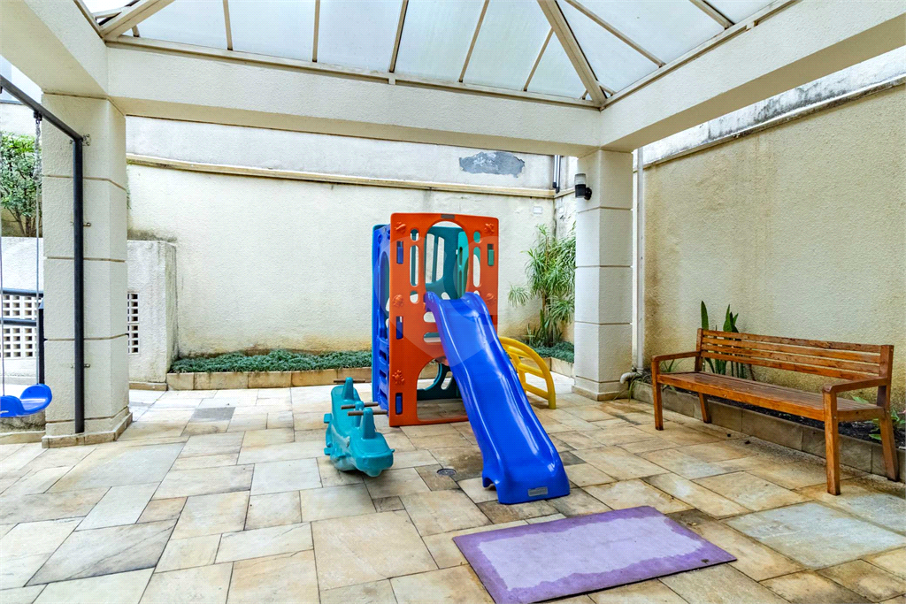 Apartamento - Perdizes - 2 Dormitórios - 167 m²