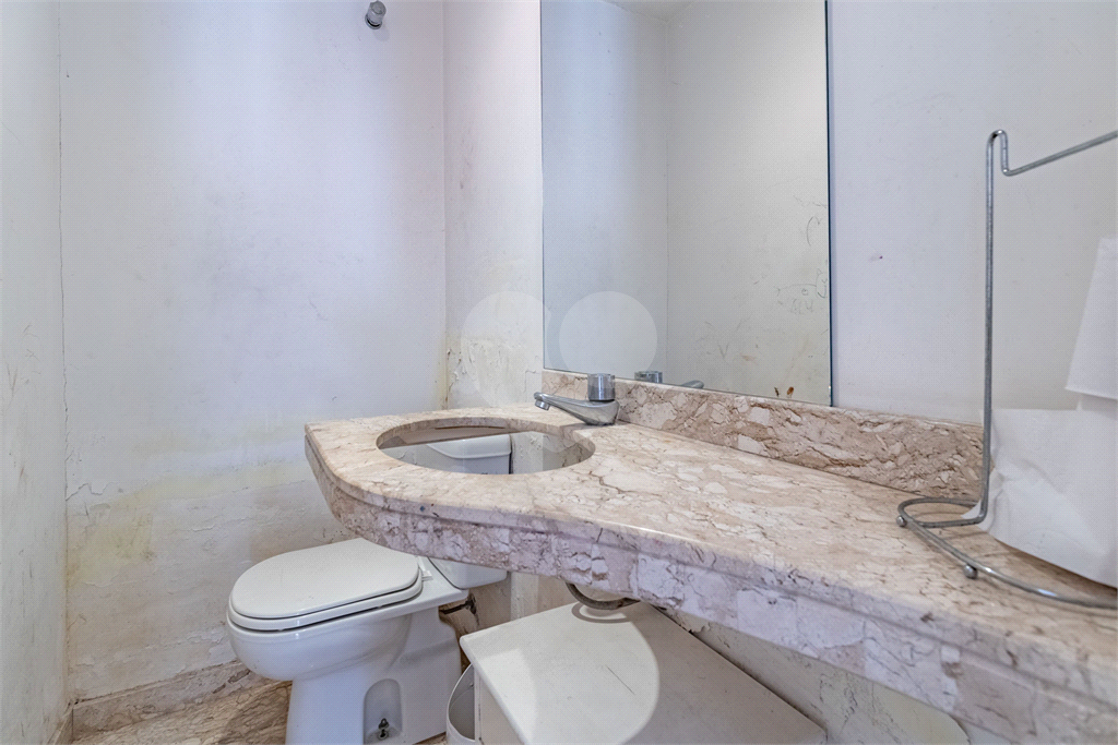 Apartamento - Perdizes - 2 Dormitórios - 167 m²