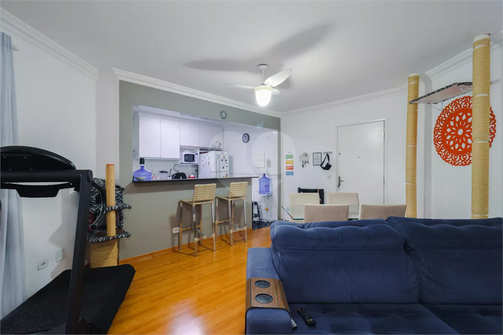 Apartamento a venda com 2 dormitórios em Taboão da Serra.