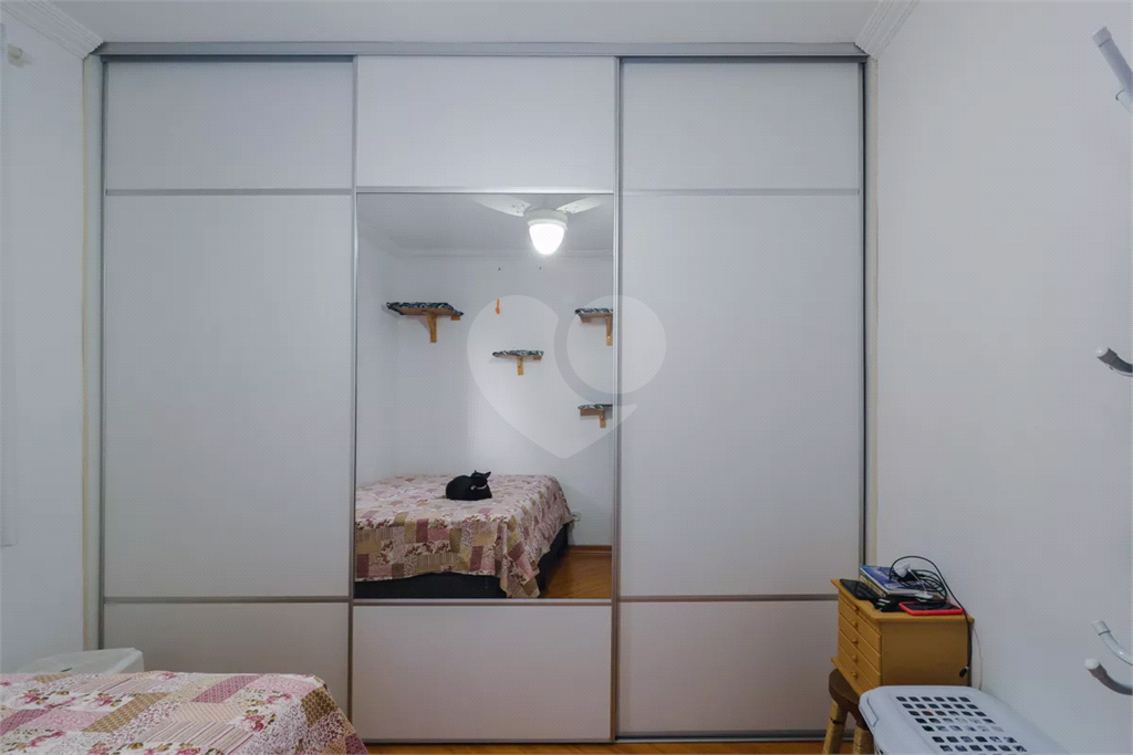 Apartamento a venda com 2 dormitórios em Taboão da Serra.