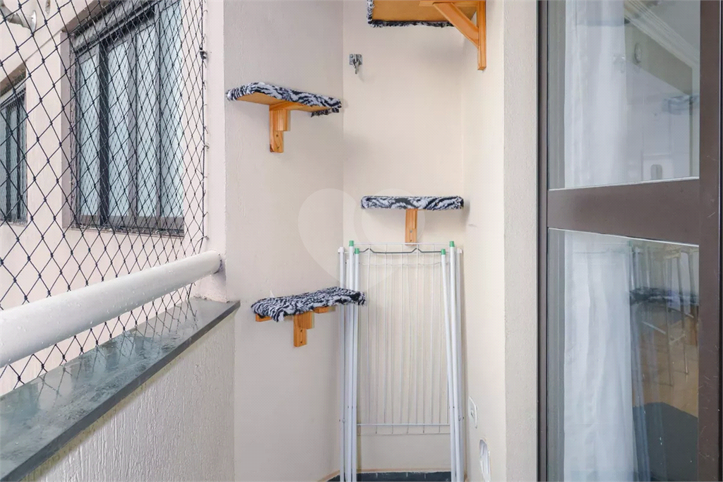 Apartamento a venda com 2 dormitórios em Taboão da Serra.