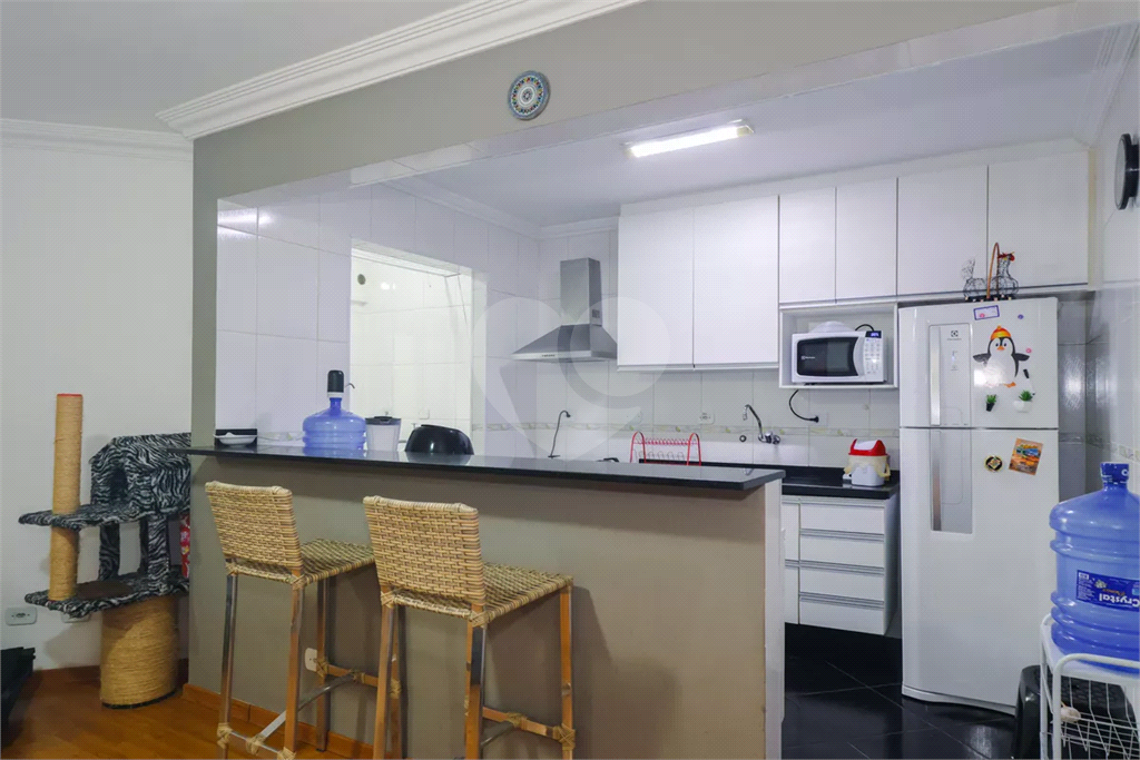 Apartamento a venda com 2 dormitórios em Taboão da Serra.