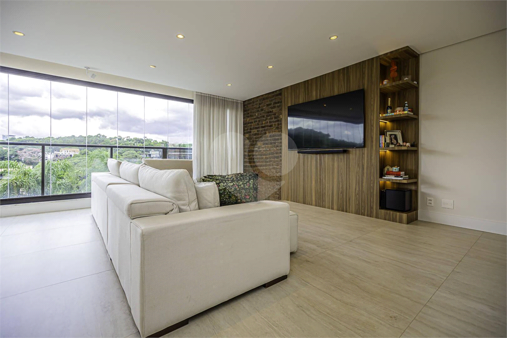 Cobertura duplex 273m² com 3 suítes no coração do Cidade Jardim