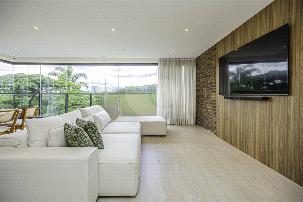 Cobertura duplex 273m² com 3 suítes no coração do Cidade Jardim