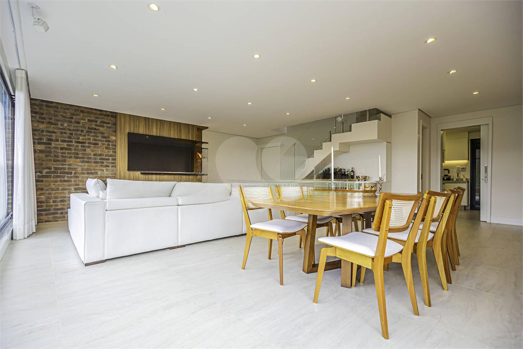 Cobertura duplex 273m² com 3 suítes no coração do Cidade Jardim