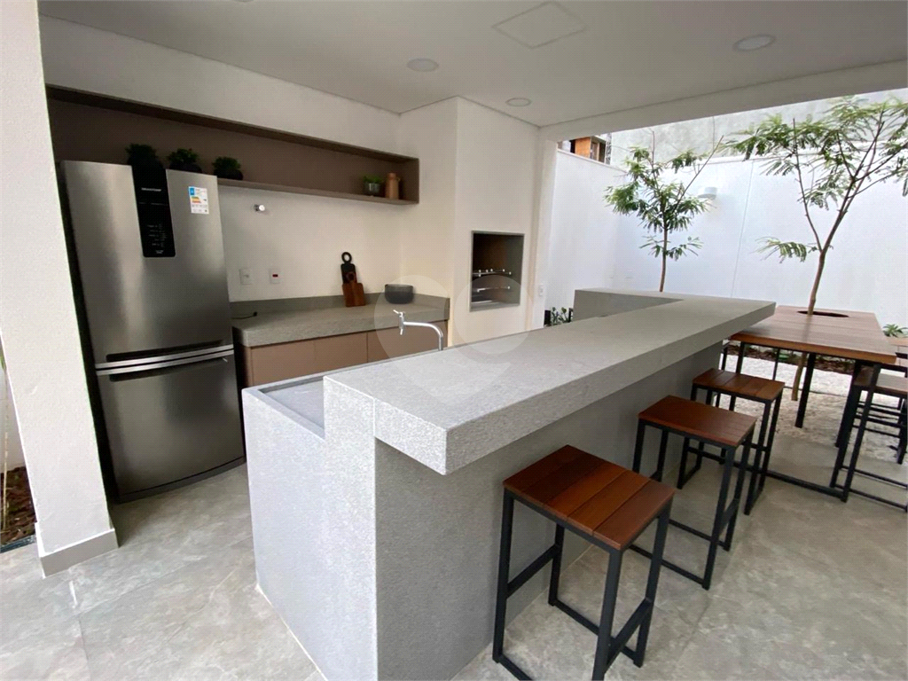 STUDIO MOBILIADO E EQUIPADO EM PINHEIROS.