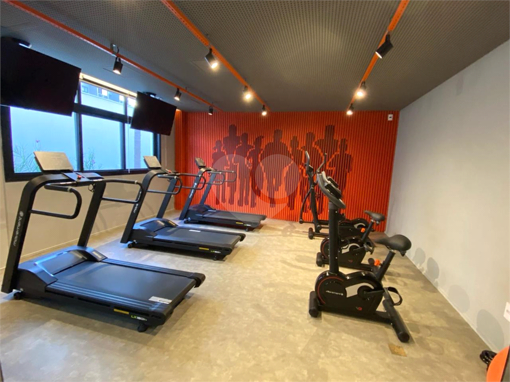 STUDIO MOBILIADO E EQUIPADO EM PINHEIROS.