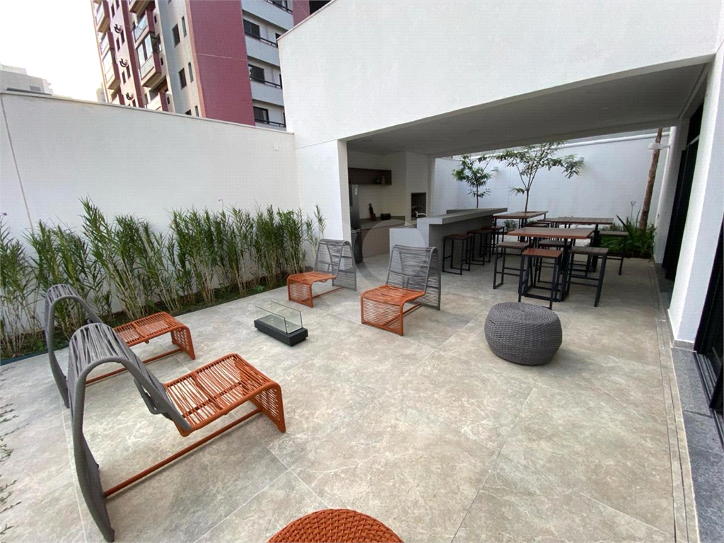 STUDIO MOBILIADO E EQUIPADO EM PINHEIROS.