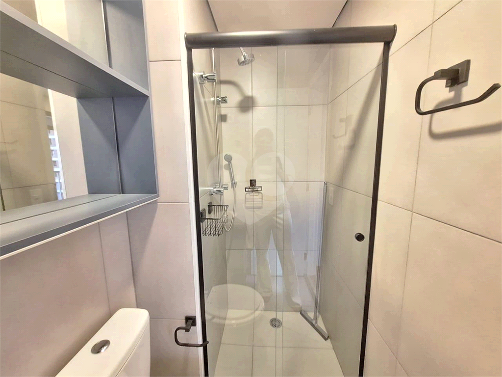 STUDIO MOBILIADO E EQUIPADO EM PINHEIROS.