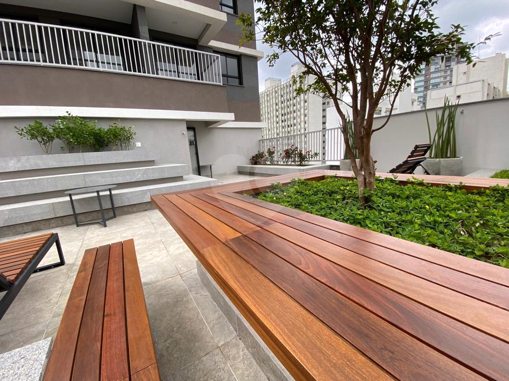 STUDIO MOBILIADO E EQUIPADO EM PINHEIROS.