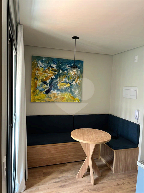 STUDIO MOBILIADO E EQUIPADO EM PINHEIROS.