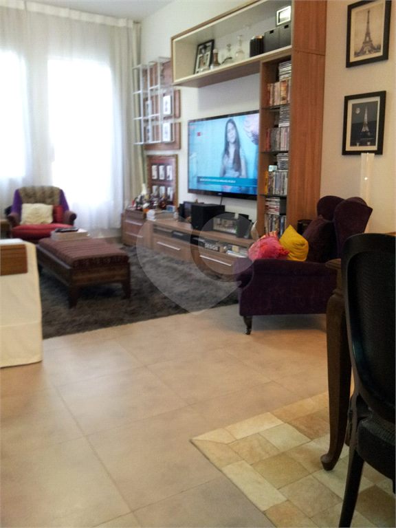 APARTAMENTO em BELA VISTA
