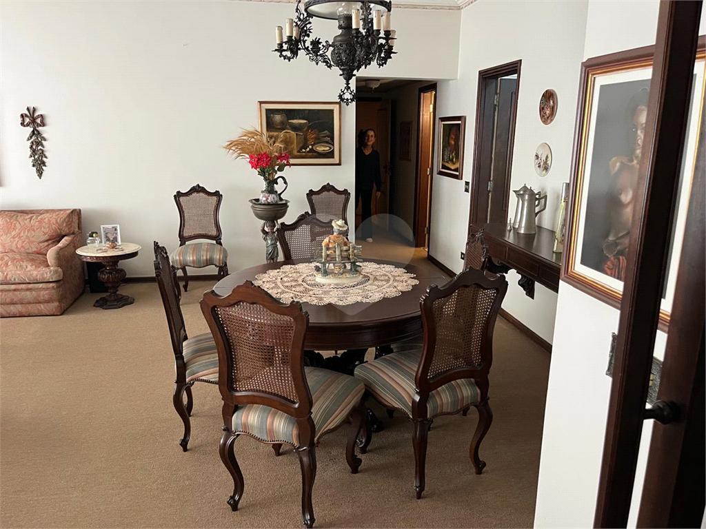 APARTAMENTO COM 175M² Úteis-2 Vagas no Jardim Paulista.