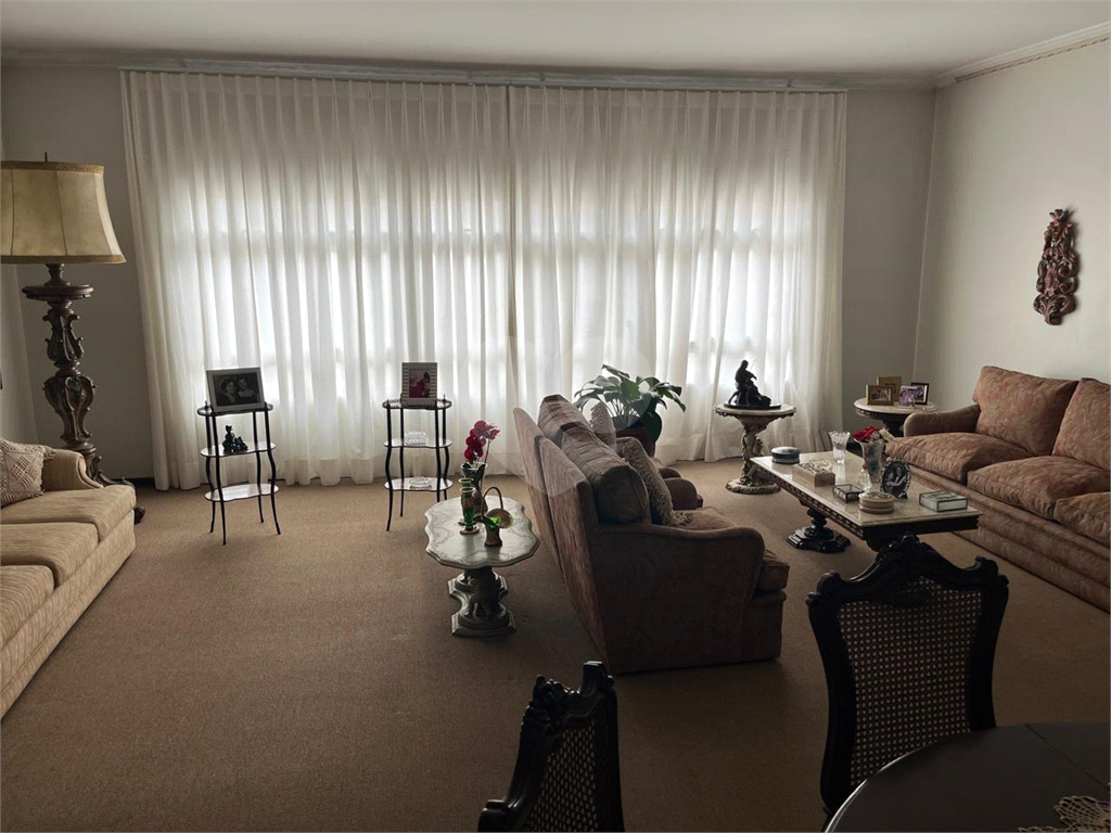 APARTAMENTO COM 175M² Úteis-2 Vagas no Jardim Paulista.