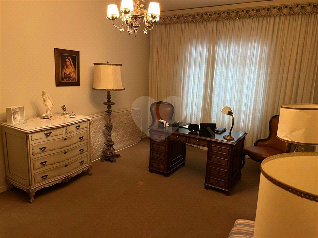 APARTAMENTO COM 175M² Úteis-2 Vagas no Jardim Paulista.