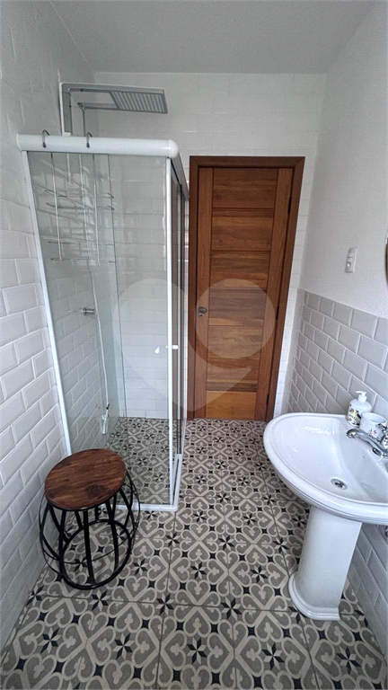 Casa mobiliada de 80m² 3 quartos, 1 banheiro social e lavado Pompéia