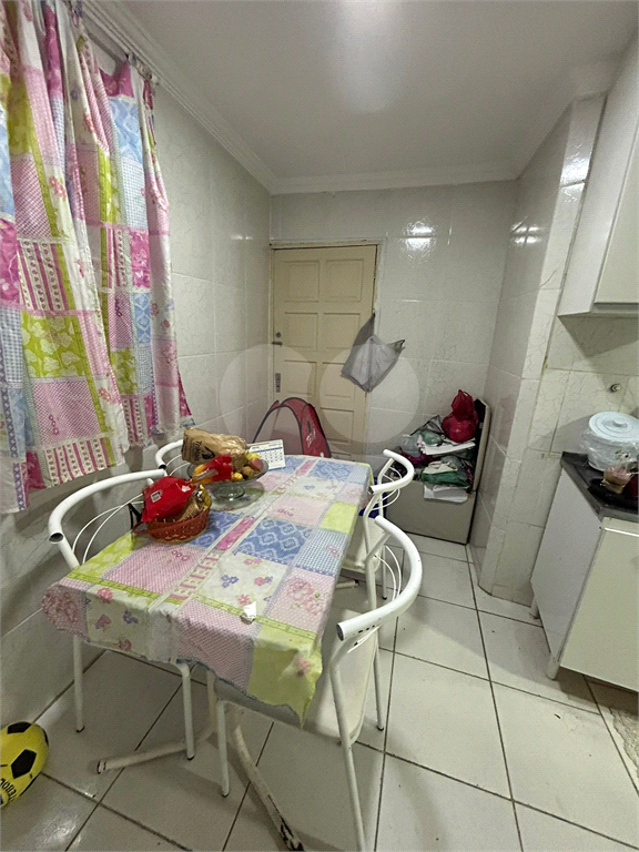 Sobrado na Rua Geneve, 2 dormitórios 2 banheiros 