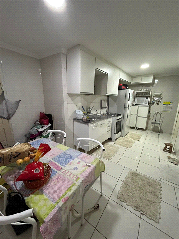 Sobrado na Rua Geneve, 2 dormitórios 2 banheiros 