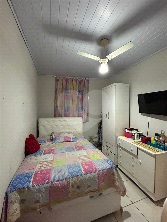 Sobrado na Rua Geneve, 2 dormitórios 2 banheiros 