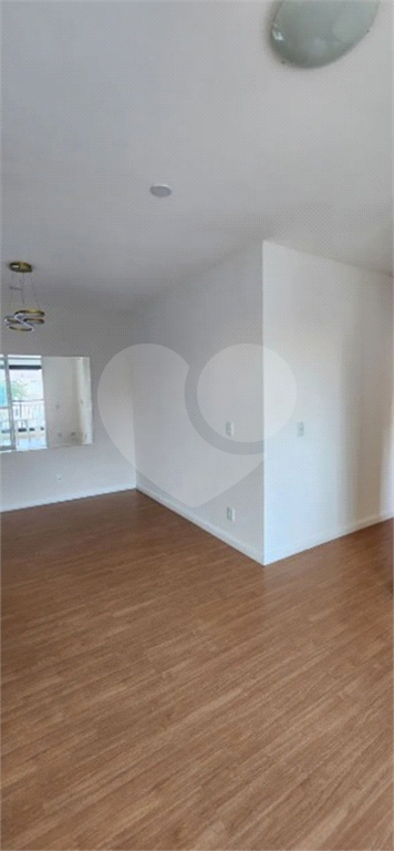 Apartamento Espaçoso com Varanda Gourmet e Lazer Completo!