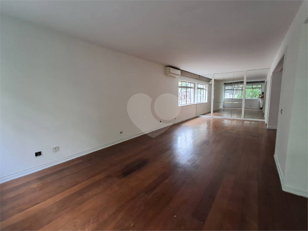 Imóvel de 145m² 2 quartos, sendo 1 suíte, 1 vaga Jardins