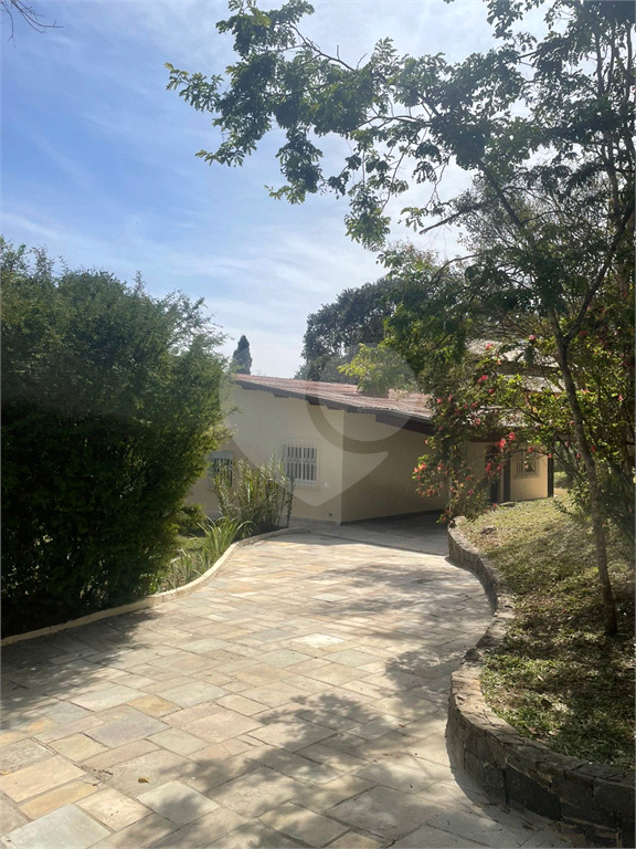 Belíssima Casa para Locação em Mairiporã