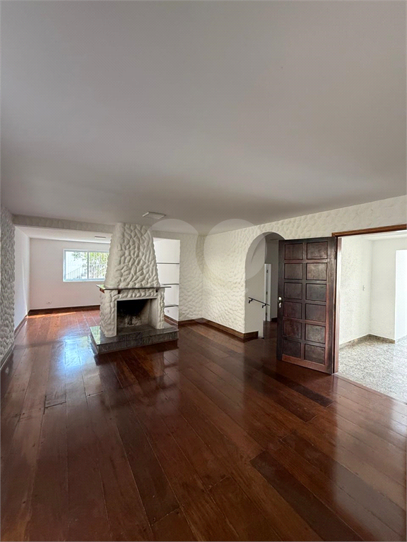 Belíssima Casa para Locação em Mairiporã