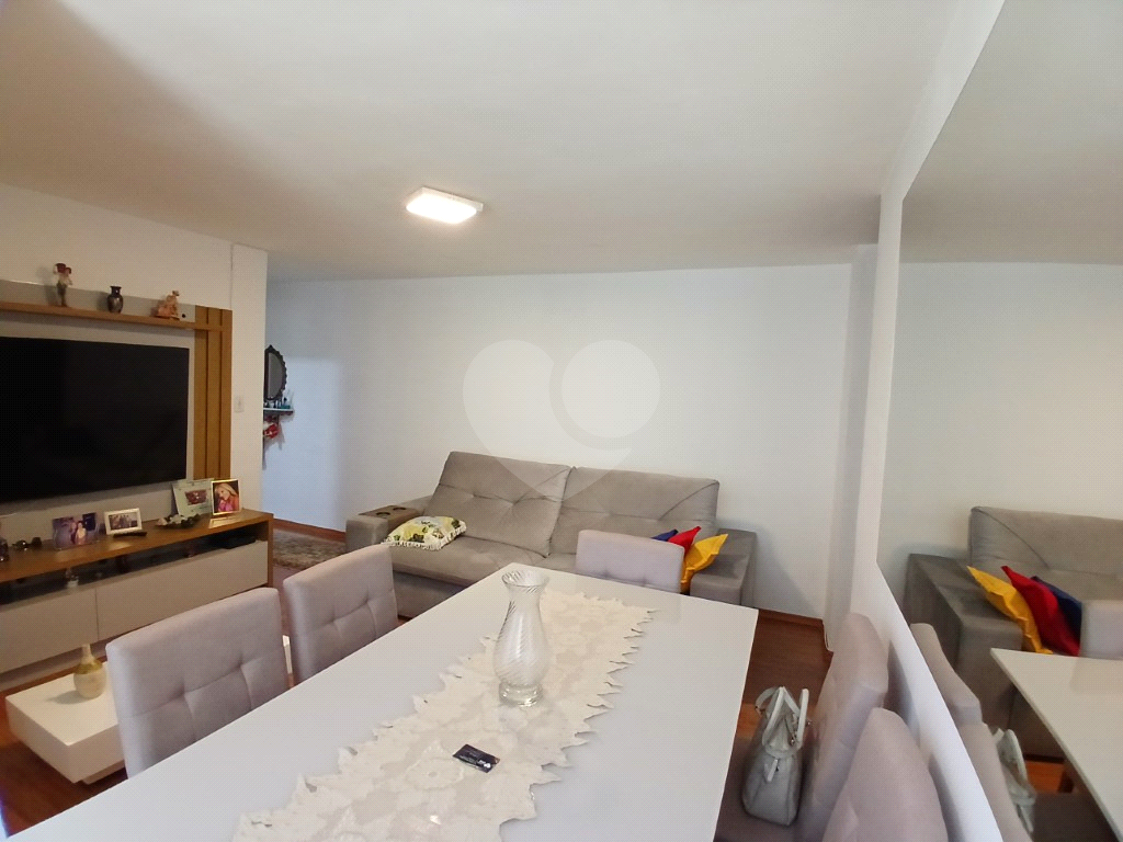 APARTAMENTO em TREMEMBÉ