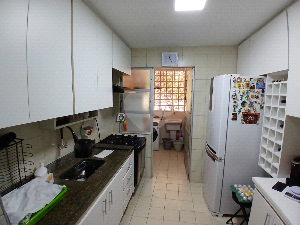 APARTAMENTO em TREMEMBÉ