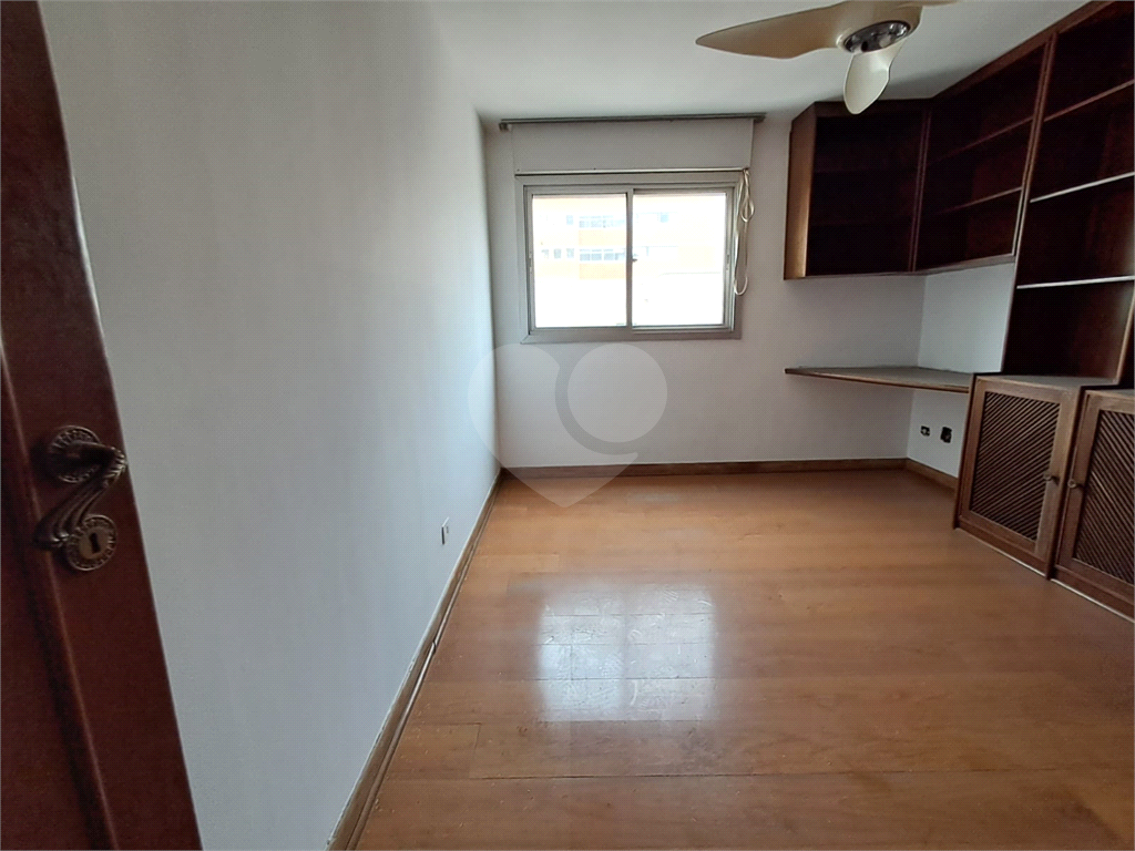 Imóvel de 165m² com ampla sala de estar estar cozinha e copa 3 quartos 1 suíte 1 vaga de garagem Perdizes