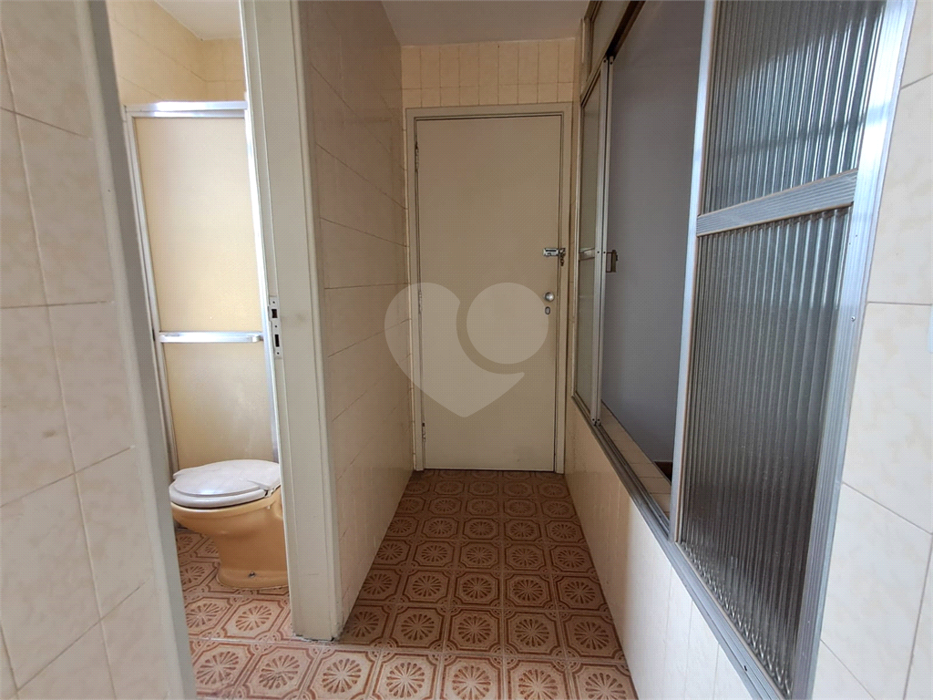 Imóvel de 165m² com ampla sala de estar estar cozinha e copa 3 quartos 1 suíte 1 vaga de garagem Perdizes