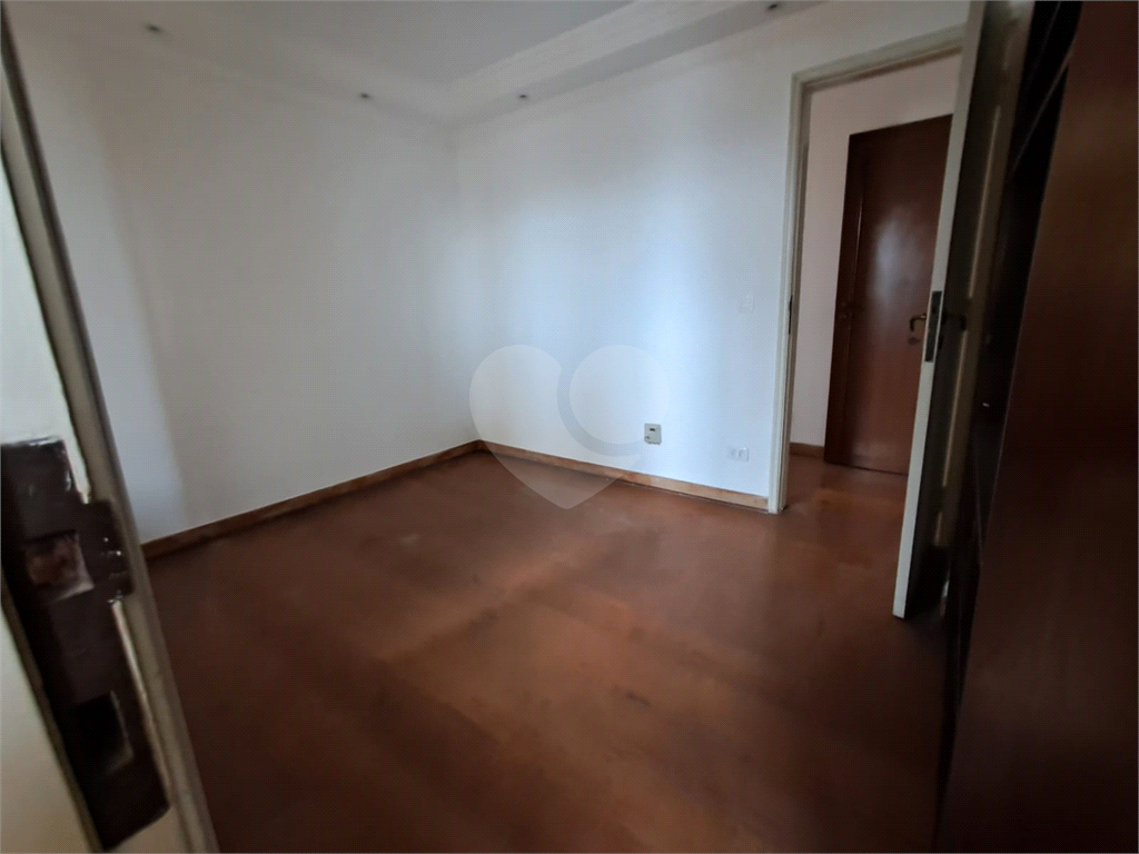 Imóvel de 165m² com ampla sala de estar estar cozinha e copa 3 quartos 1 suíte 1 vaga de garagem Perdizes