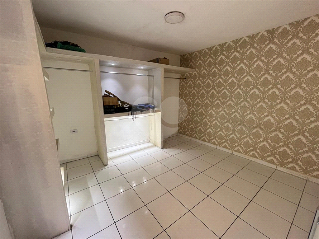 Casa Térrea na Vila Gustavo, 3 dormitórios, 2 vagas.