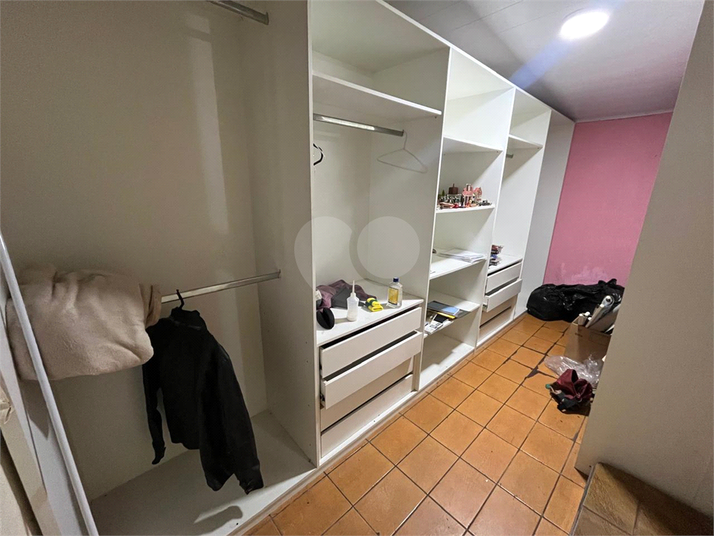 Casa Térrea na Vila Gustavo, 3 dormitórios, 2 vagas.