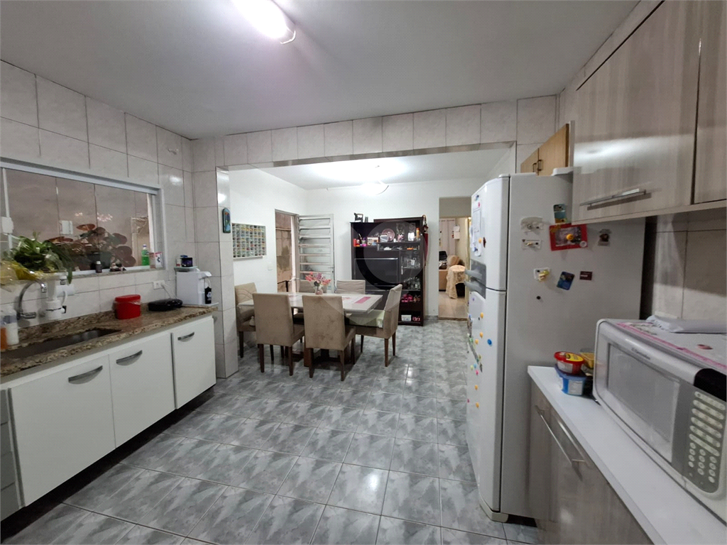 Sobrado venda Jardim Recanto Verde com 182m2, 3 quartos, 1 suíte, sala, cozinha, lavabo, quintal, porão, 2 vagas de garagem. 