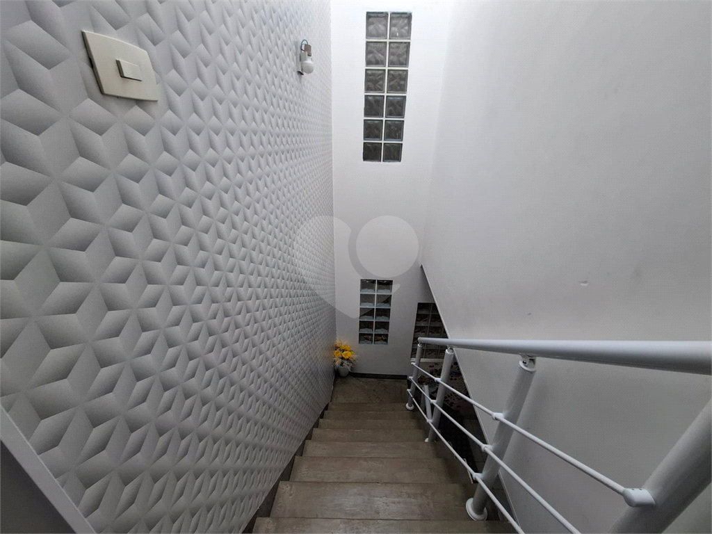 Sobrado venda Jardim Recanto Verde com 182m2, 3 quartos, 1 suíte, sala, cozinha, lavabo, quintal, porão, 2 vagas de garagem. 