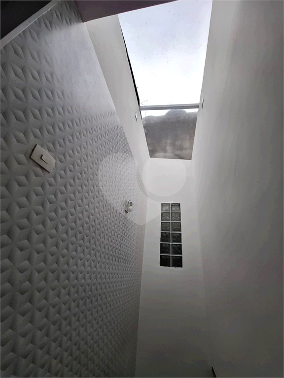 Sobrado venda Jardim Recanto Verde com 182m2, 3 quartos, 1 suíte, sala, cozinha, lavabo, quintal, porão, 2 vagas de garagem. 