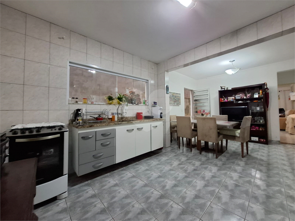 Sobrado venda Jardim Recanto Verde com 182m2, 3 quartos, 1 suíte, sala, cozinha, lavabo, quintal, porão, 2 vagas de garagem. 