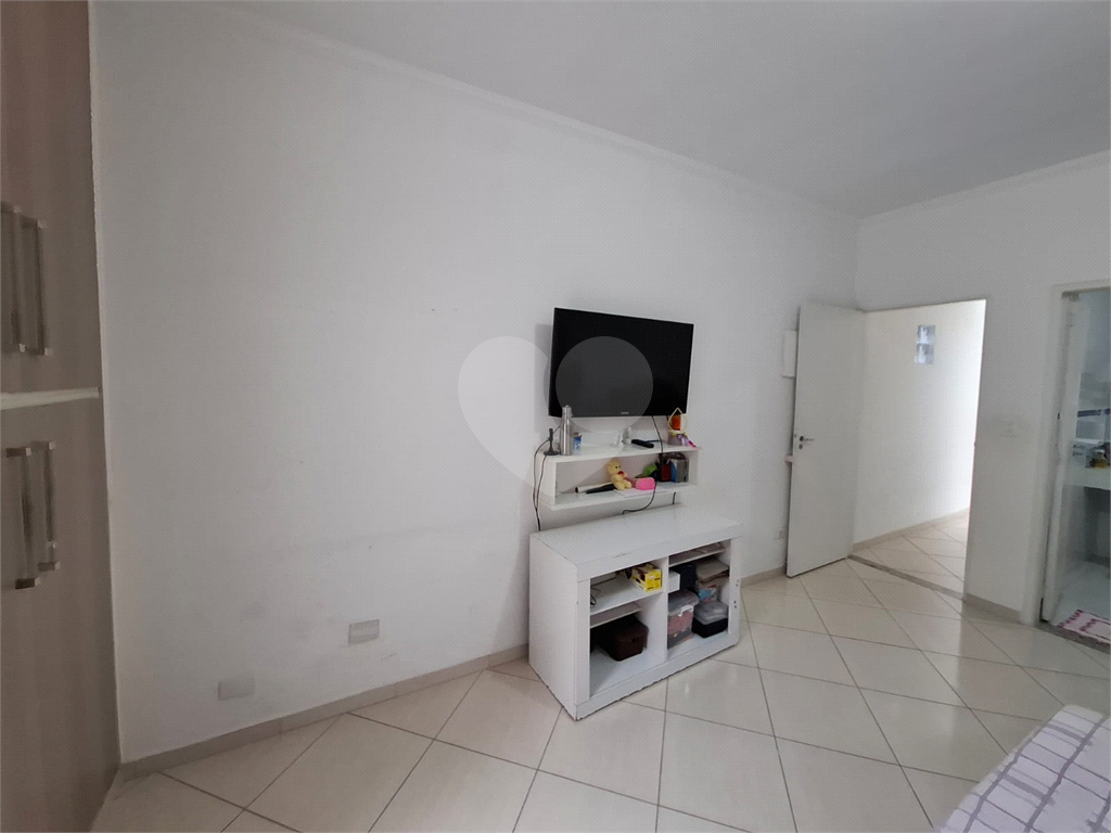 Sobrado venda Jardim Recanto Verde com 182m2, 3 quartos, 1 suíte, sala, cozinha, lavabo, quintal, porão, 2 vagas de garagem. 