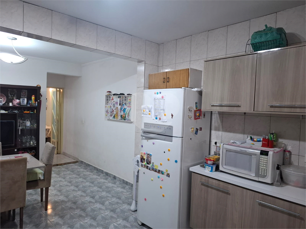 Sobrado venda Jardim Recanto Verde com 182m2, 3 quartos, 1 suíte, sala, cozinha, lavabo, quintal, porão, 2 vagas de garagem. 