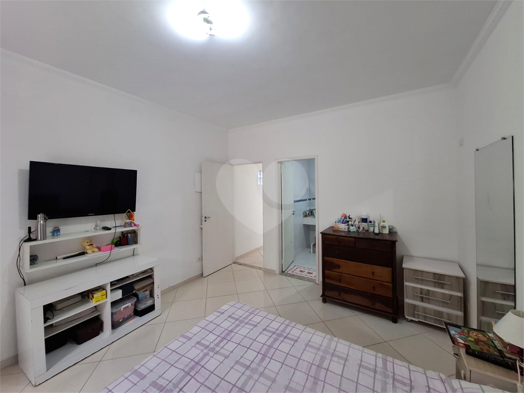 Sobrado venda Jardim Recanto Verde com 182m2, 3 quartos, 1 suíte, sala, cozinha, lavabo, quintal, porão, 2 vagas de garagem. 