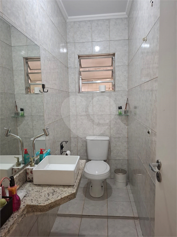 Sobrado venda Jardim Recanto Verde com 182m2, 3 quartos, 1 suíte, sala, cozinha, lavabo, quintal, porão, 2 vagas de garagem. 