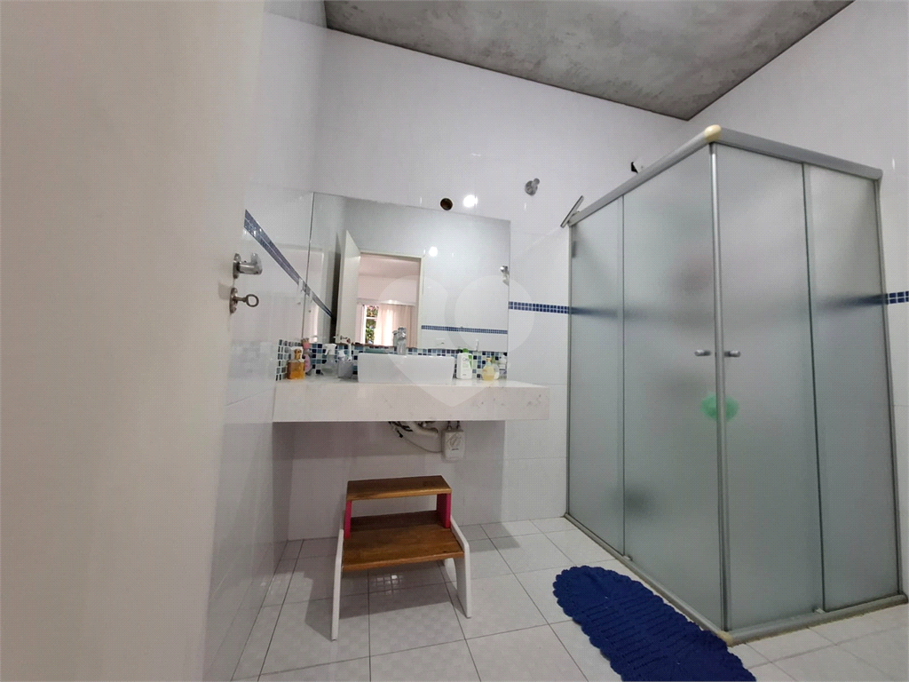 Sobrado venda Jardim Recanto Verde com 182m2, 3 quartos, 1 suíte, sala, cozinha, lavabo, quintal, porão, 2 vagas de garagem. 