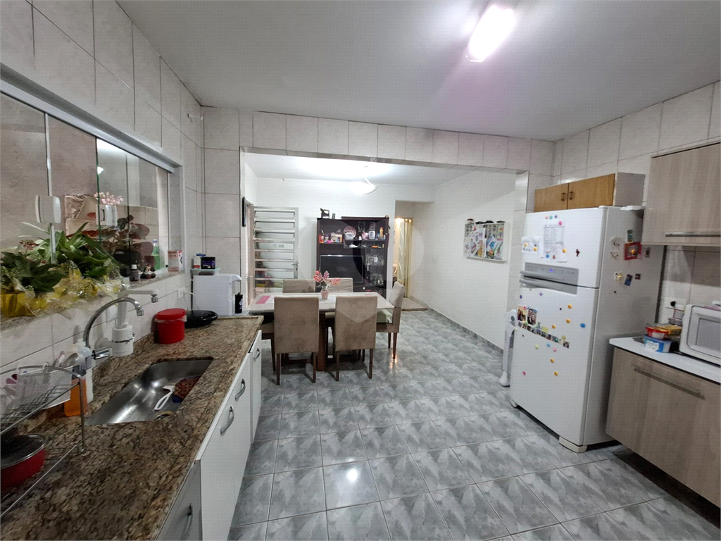 Sobrado venda Jardim Recanto Verde com 182m2, 3 quartos, 1 suíte, sala, cozinha, lavabo, quintal, porão, 2 vagas de garagem. 