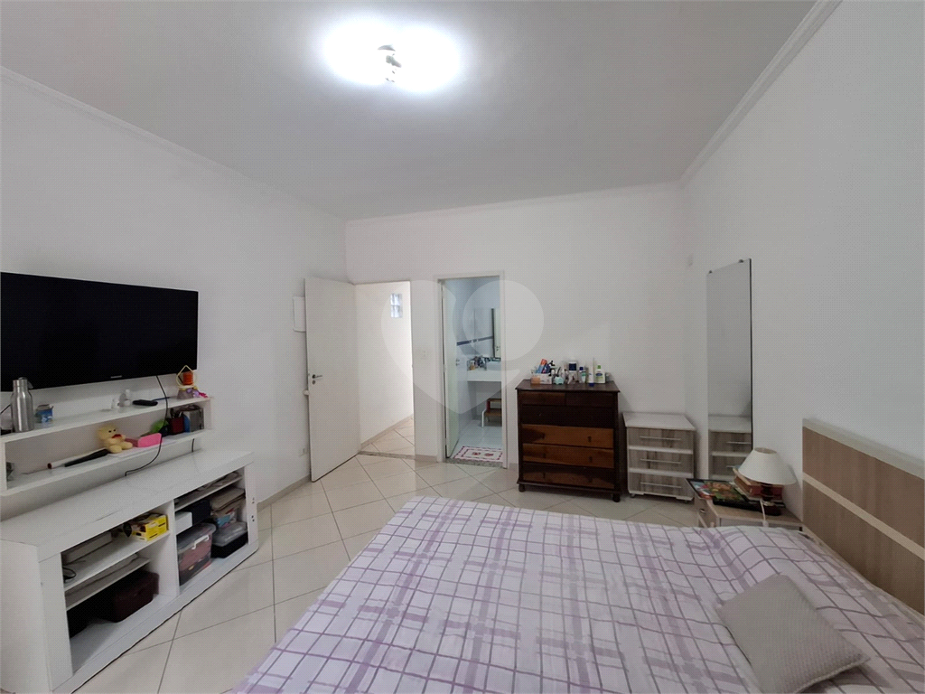 Sobrado venda Jardim Recanto Verde com 182m2, 3 quartos, 1 suíte, sala, cozinha, lavabo, quintal, porão, 2 vagas de garagem. 